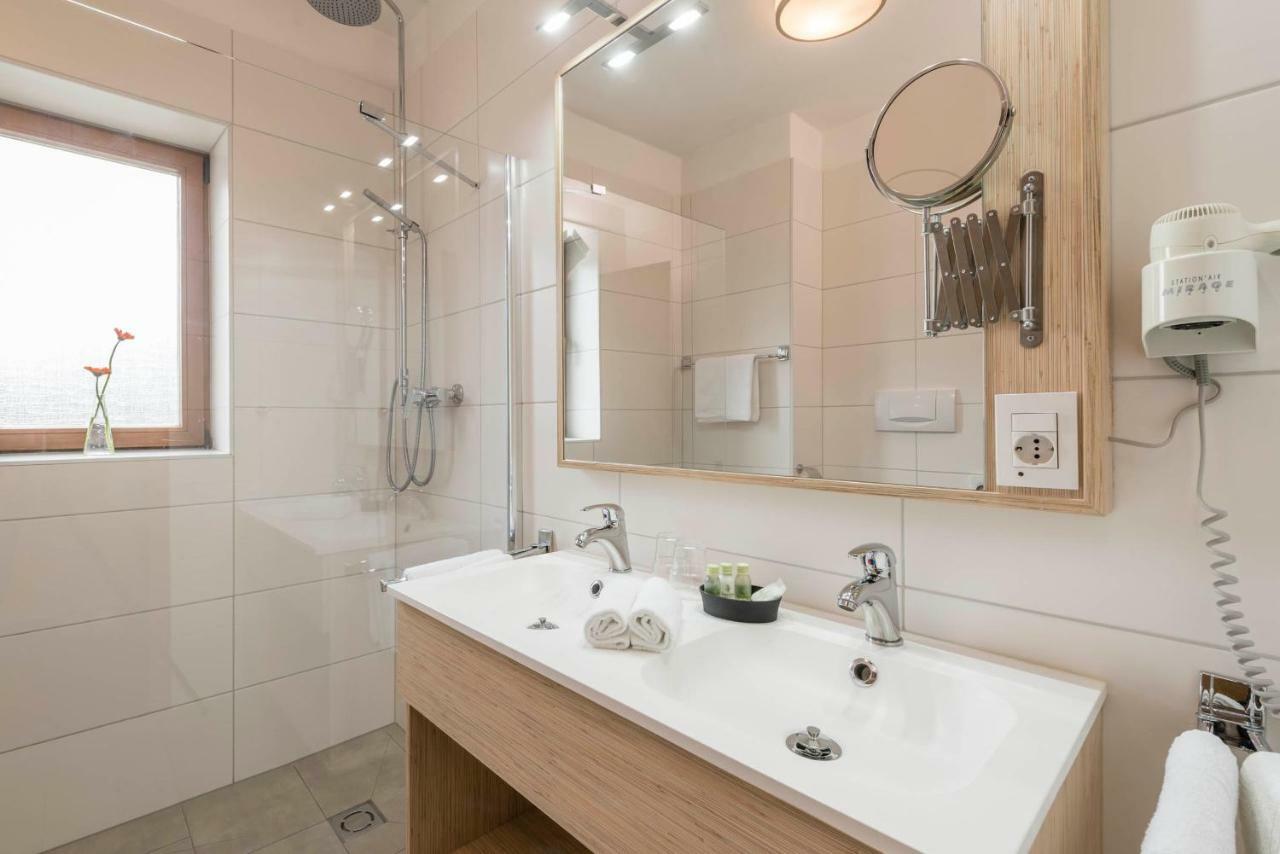 Hotel Bamboo Haupthaus كولدرانو المظهر الخارجي الصورة